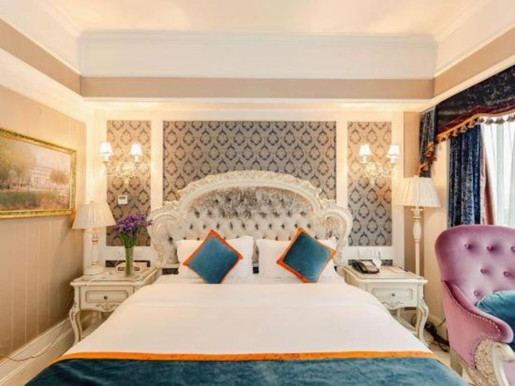 Chengdu French Theme Gold Palace Bagian luar foto