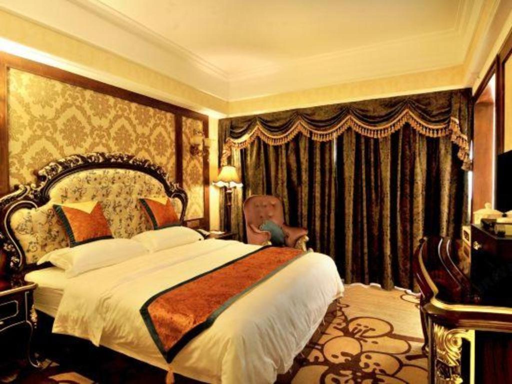 Chengdu French Theme Gold Palace Bagian luar foto