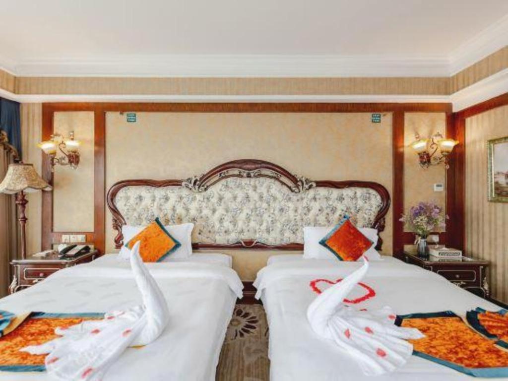 Chengdu French Theme Gold Palace Bagian luar foto