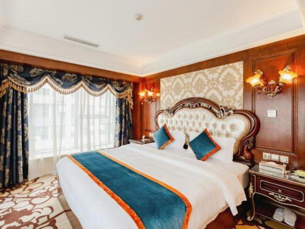 Chengdu French Theme Gold Palace Bagian luar foto